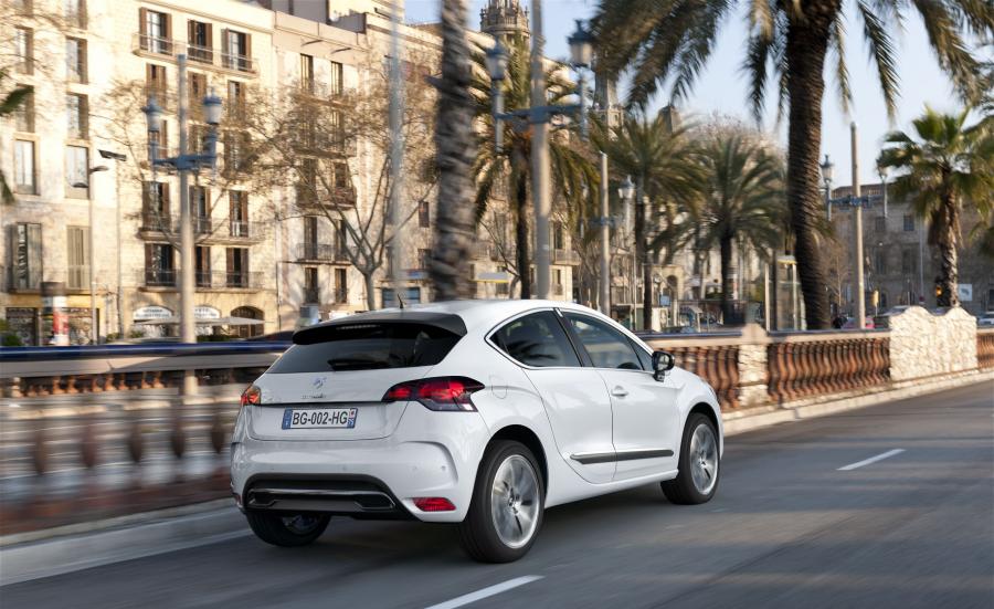  Citroen DS4 2010 года  (фото 115 из 143)